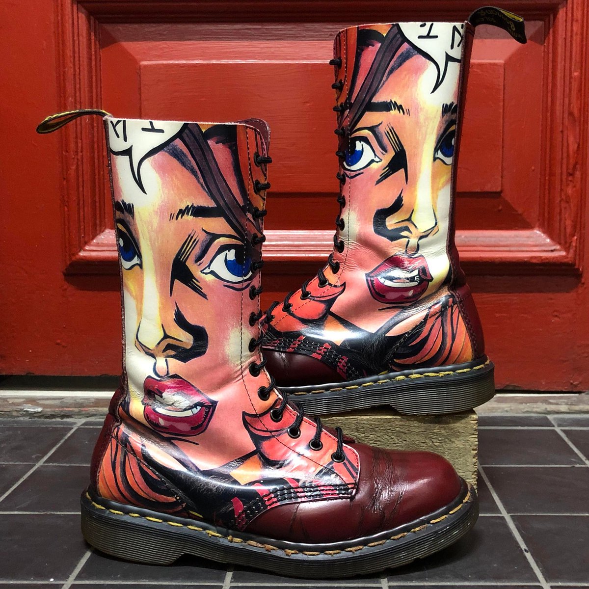 HooliganTender's tweet photo. These #drmartens limited edition 2002 pop art girl 14eye cherry red beauts are available NOW on our depop!
⬇️⬇️⬇️
https://t.co/nEveyQ7UP4
#tynemouthmarket #drmartenstyle #skinhead #skinheadgirl #limitededition #punk #punkrock #retrovintage #popart #AndyWarhol #prelovedfashion https://t.co/CSaRPmuhdh