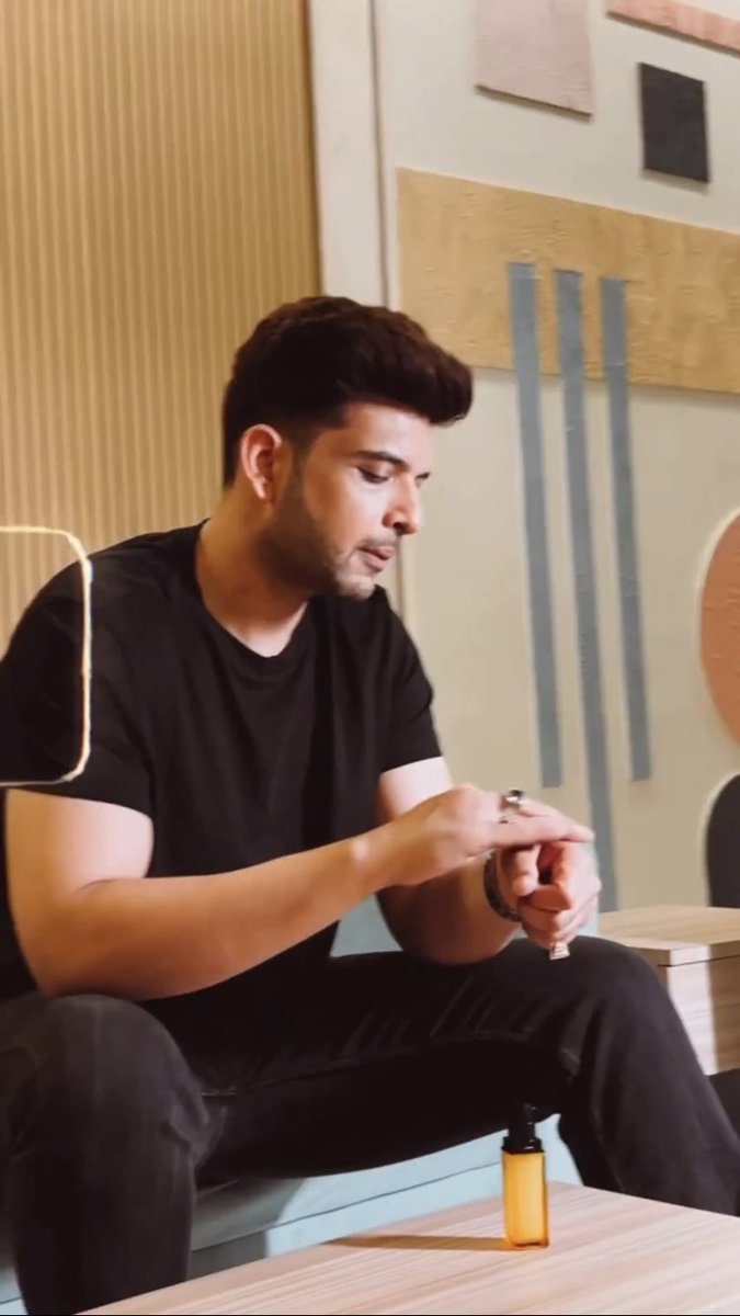 #KyyS1  Ki EK dialogue yaad agaya 

The more you hold water tightly in hand the more it will flow let it free toh apke paas hoga 

Dhruv saying to alia abt Manik

@kkundrra was scrolling toh yeh scene dikh Gaya aur mujhe AAP ki yaad agayi 

#KaranKundrra #KKundrraSquad