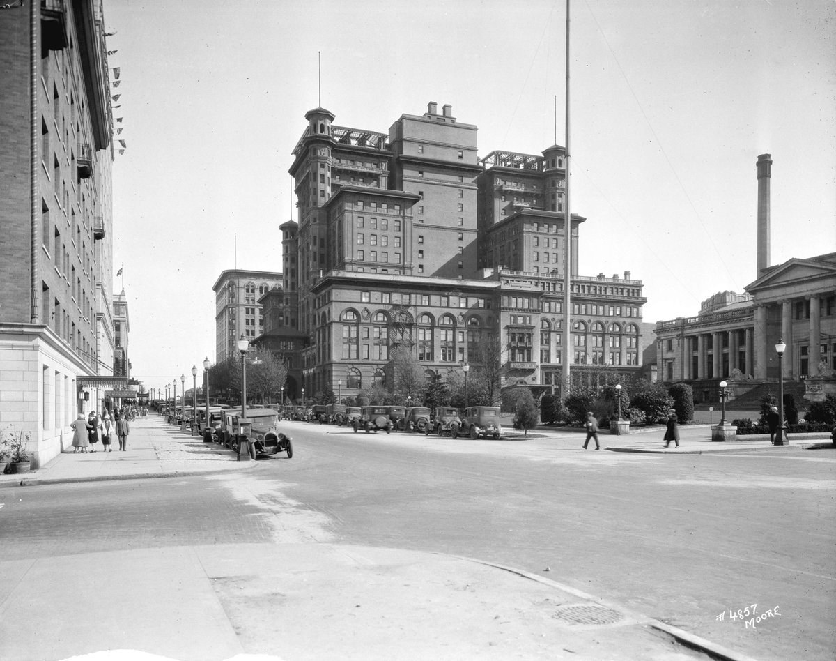 evelazarus's tweet photo. @VIAwesome just ran a poll asking what should replace Nordstrom. Most wanted affordable housing (25%) next was a food hall (18%) and third, Ikea (17%). 8% wanted to tear it down. Imagine Granville and Georgia, if we'd just left it be? #missingheritage https://t.co/BsY78f1OdM https://t.co/fmAgKGJYEJ
