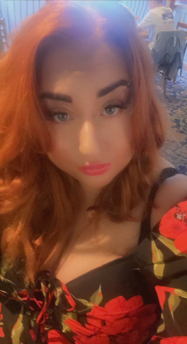 Red_head4908 tweet media