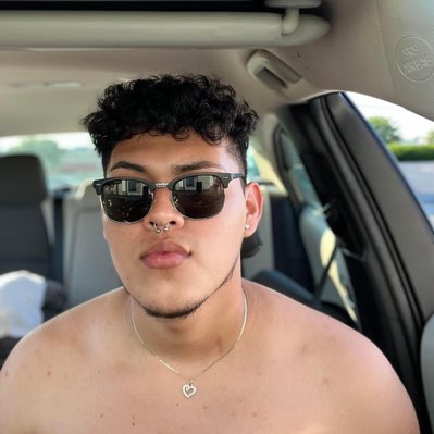 WilverRamirez15's tweet photo. #NuevaFotoDePerfil https://t.co/squeCWwg2f