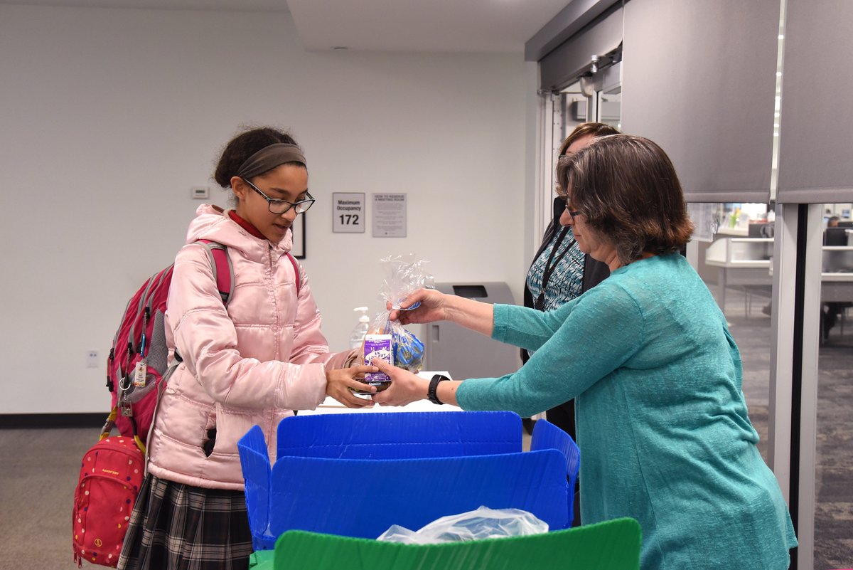 Did you know? ➡️ <a href="/OPFoodSearch/">OperationFoodSearch</a> provides after school meals on weekdays for students ages 18 and younger. Eight <a href="/SLCL/">St. Louis County Library</a> branch locations are meal sites for kids to stop by and enjoy a nutritious meal along with activities after school. Visit: ow.ly/82og50KneCM