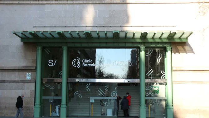gencat's tweet photo. ⚠️ Després del #ciberatac rebut per l'@hospitalclinic, tant els professionals del centre com @ciberseguracat estan treballant per recuperar la normalitat.

🏥 Demà dilluns es mantindrà tota l’activitat urgent i d’hospitalització. https://t.co/V1b61Qg7Np https://t.co/3hWs2ZtrIm