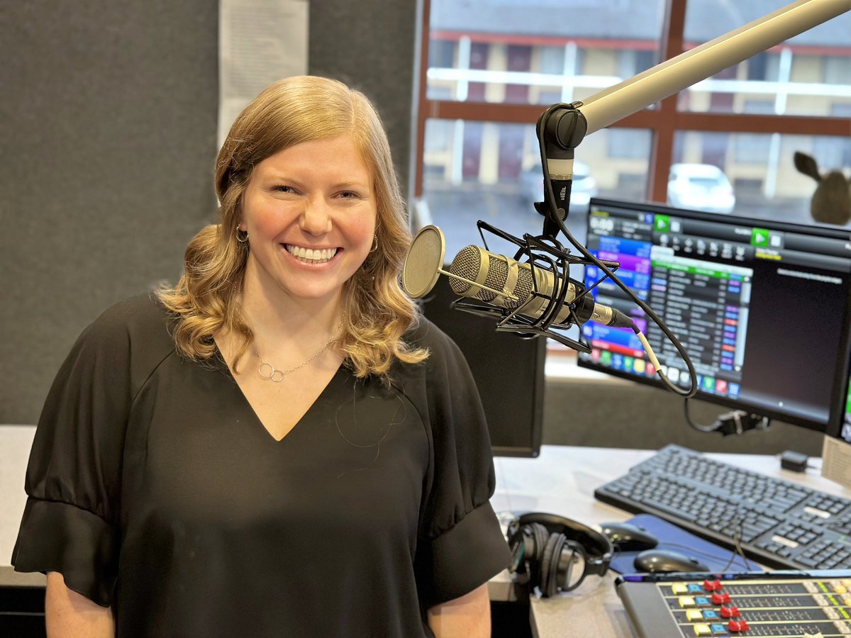 abbyjessen's tweet image. I’m home!!!! I am so excited to be joining the @B985FM team as the midday host from 10-3 weekdays. And I am thrilled that I will still get to be on @YourGeorgiaCountry from 7-10 on weeknights! Can’t wait to continue to spend my days doing what I love and hearing from y’all! ❤️📻