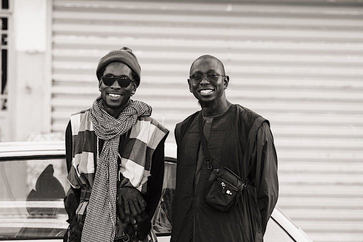 xelkoom's tweet photo. Ligeeyal Yàlla
Ku Yàlla gërëm ku mu gërëm Yàlla gërëm.
Ndigal moo gën ludul moom. Ku tàqul doo set.
Aji nataal ji 📸: @bsylla_
#photo #city #senegal #dakar #galsencreatives #sky #beauty #nice #lifestyle #design #portraitart #praying #culture #girl #blackskinmodel https://t.co/zgu4syVJpA