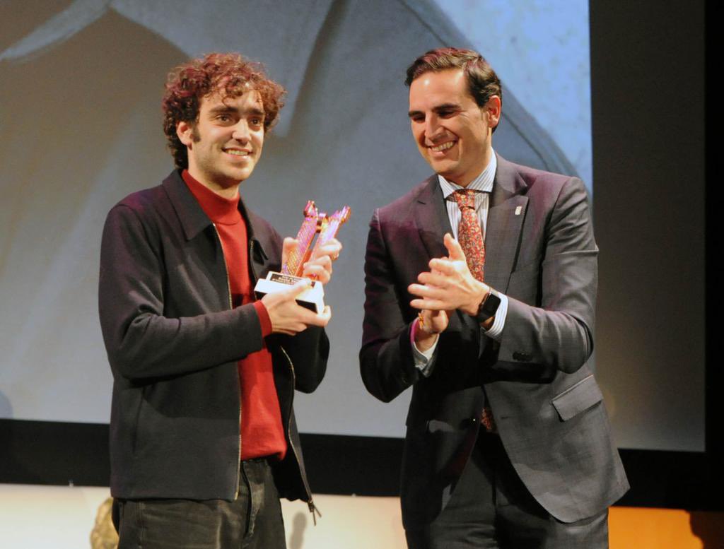 GuzmanGomezMdC's tweet image. 🎥 Nuestra #SECIME36 sigue haciendo #historia @FestivalCineMed 
👉 #Roel Actor del s. XXI para @nachosnchezfans un joven abulense, valor de nuestro cine nacional.
Razón tiene @mariardcv humilde y talentoso!!