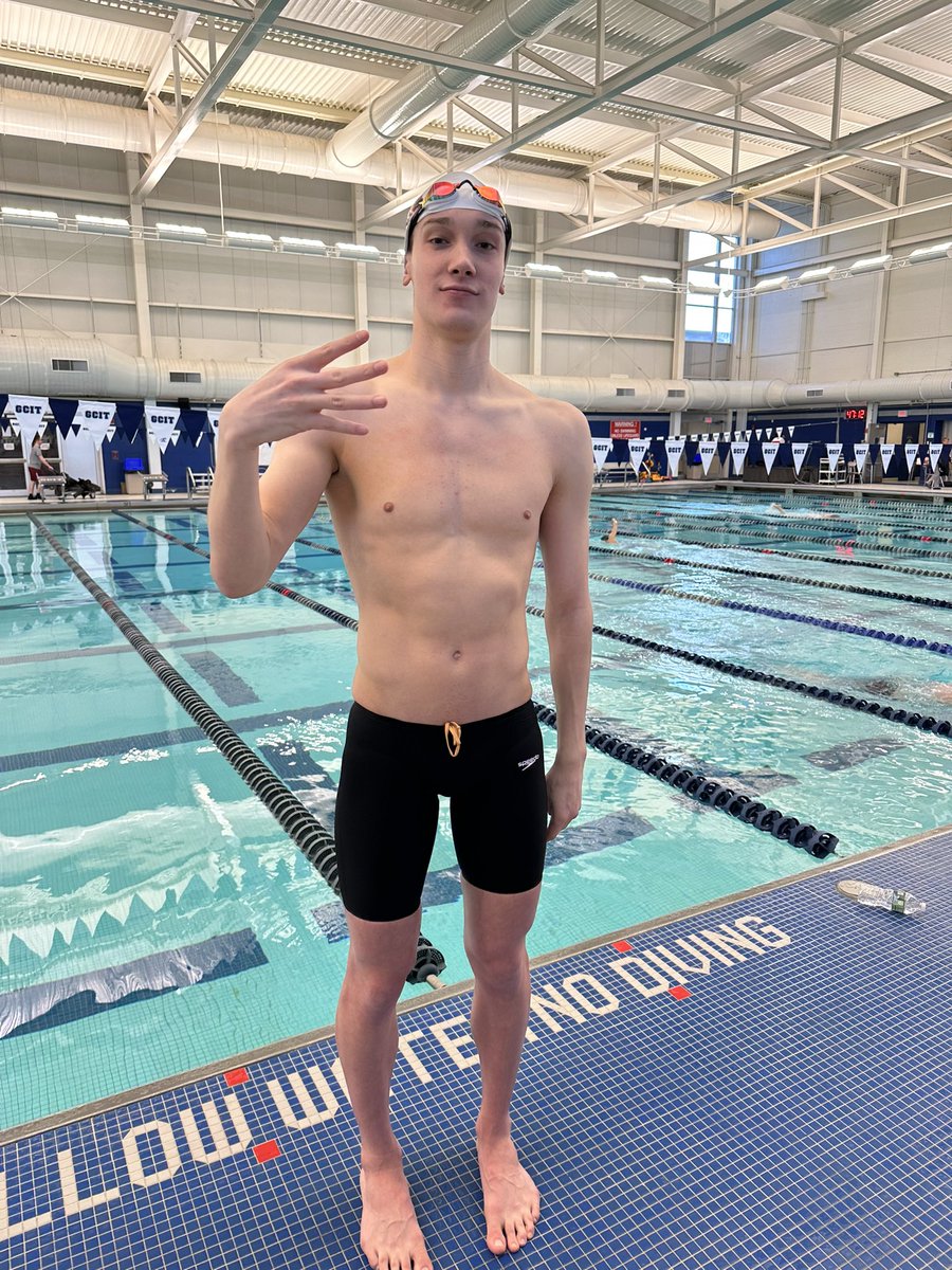 HMHS_swim's tweet photo. 4 first places today 🥇🥇🥇🥇 Legend https://t.co/q7oGuICijM