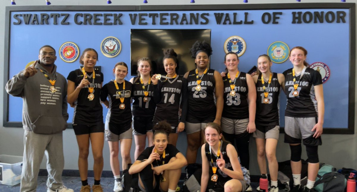 MommaJae10's tweet photo. I'm lost for words right now, but just know that these girls did it for their Coach Zeke! 💙🖤🏀🙏🏼💔Long Live Coach Zeke! https://t.co/VXuQcv39DO