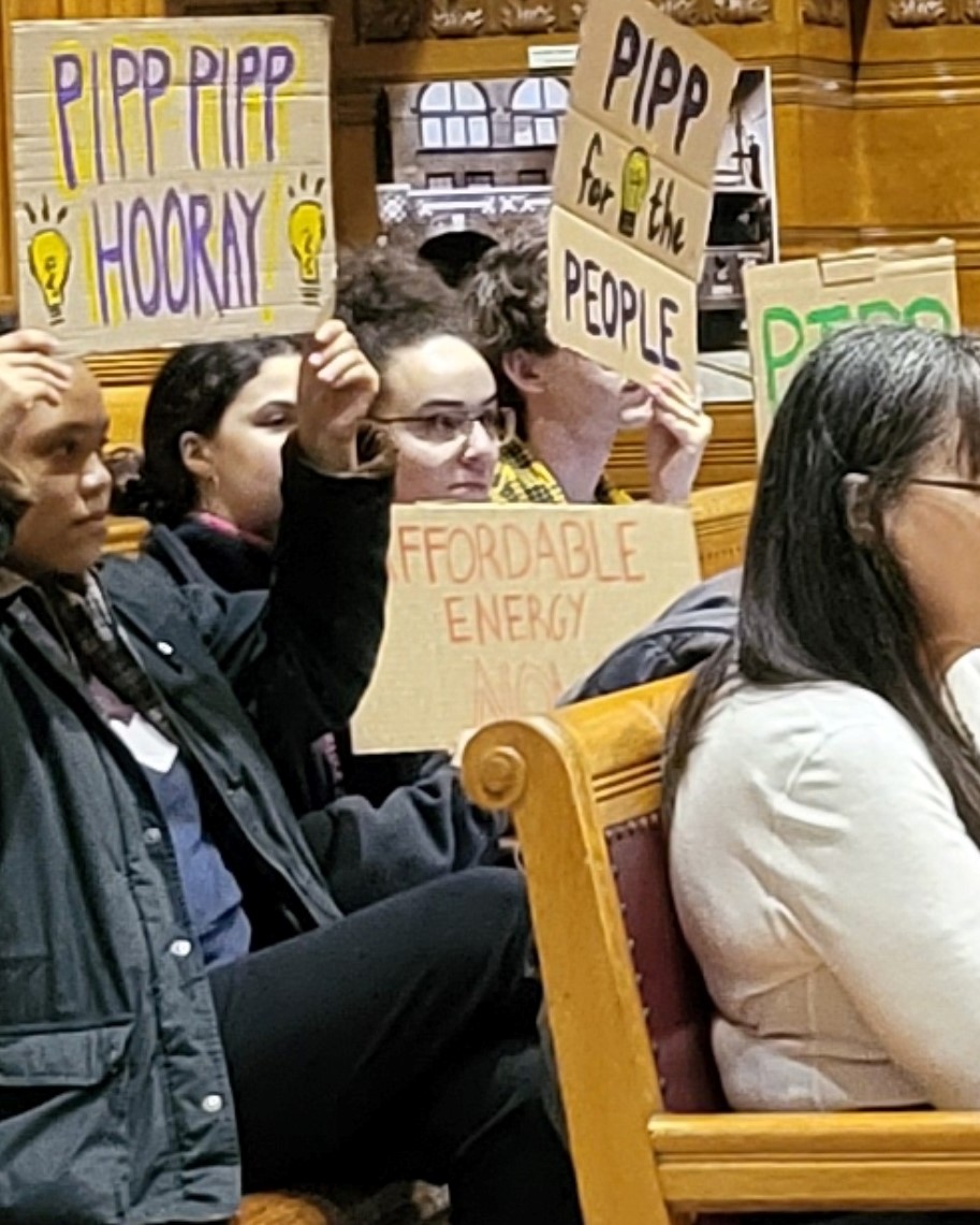 The Providence City Council passed in support of PIPP!! Thanks to all who came out in support, to the City Councilors who unanimously voted urging state senators to #passPIPP, and to our cosponsors @RachelRI @AnderBois @CouncilHelen @pedrojespinal @JohnGPVD @Shel1219 @MSanchezPVD