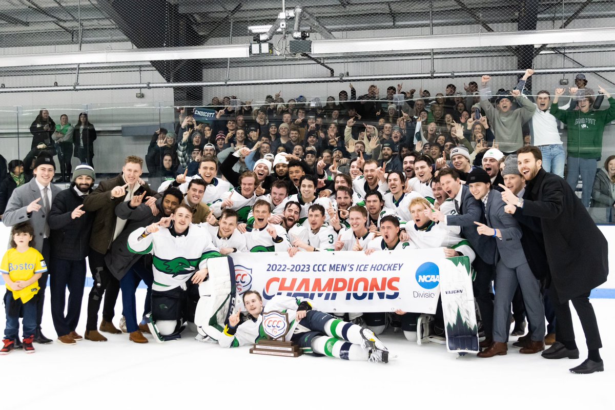 Endicott College on Twitter "💙🏒CCC CHAMPS🏒💚 Yesterday, the No. 4