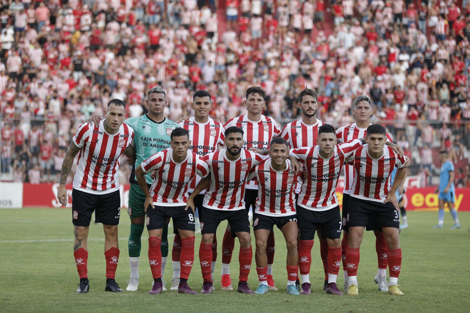 FqfVUSVXgAEg_cw?format=jpg&name=large