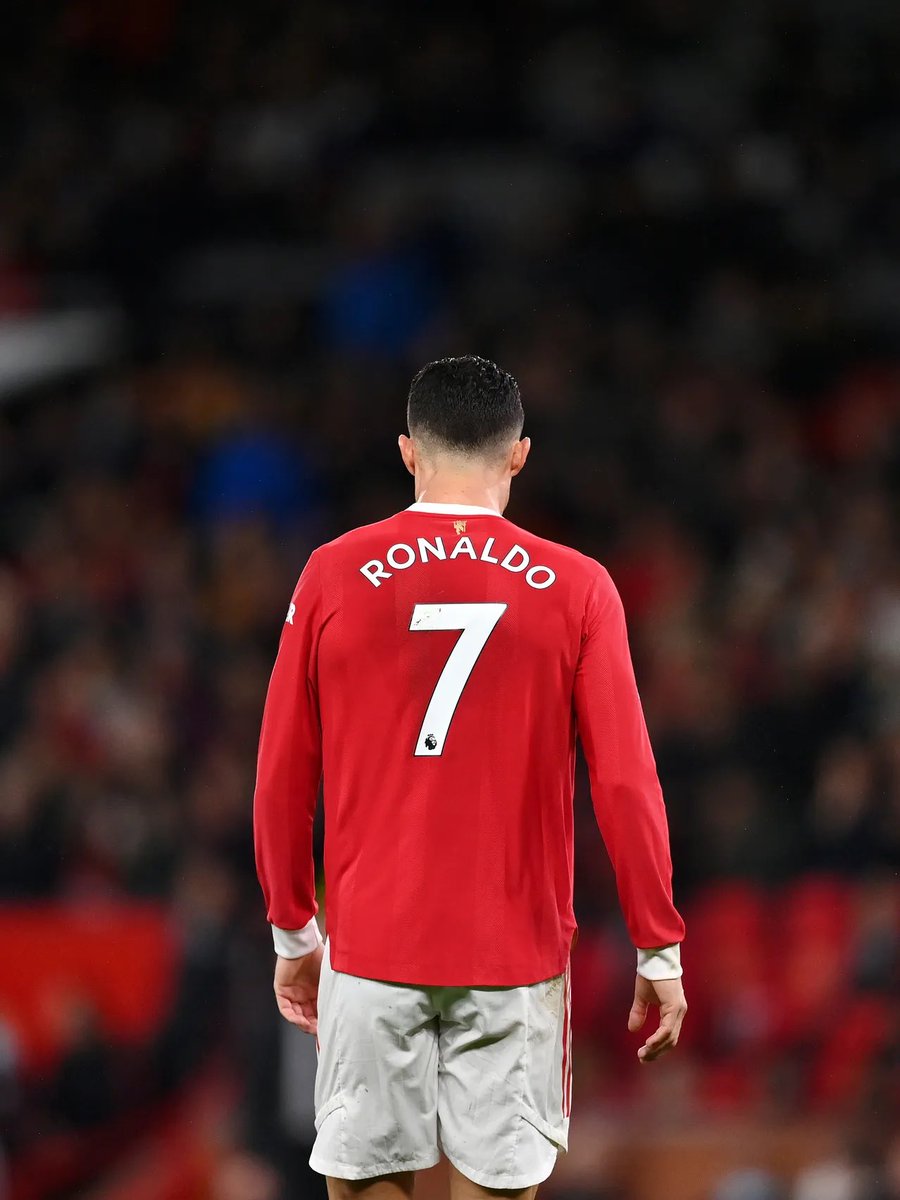 PaceBahlil's tweet photo. MU 7-0 ini Liga Inggris atau Tarkam sih? Apakah ini ada konspirasi untuk menjatuhkan harga Jual MU, agar Murah? Apakah ada Mafia bermain? Atau ini hanya sekedar tribute utk Mas Ronaldo? https://t.co/KYWnXF0Mvr