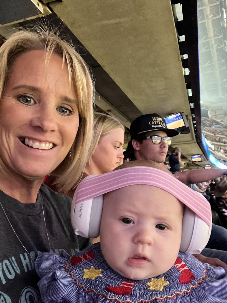 tonyascherzer's tweet photo. Rodeo time! 
#RODEOHOUSTON https://t.co/x8ovPMVxdi