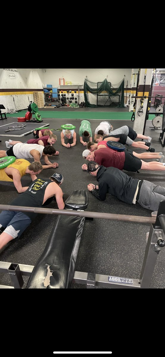 MagiMuscle's tweet photo. Minot High School Boys Swimming and Diving won their 6th consecutive state title on Saturday! Congratulations! Alex King was named Powerade Senior Athlete of the Year! https://t.co/DTjePn0WRt