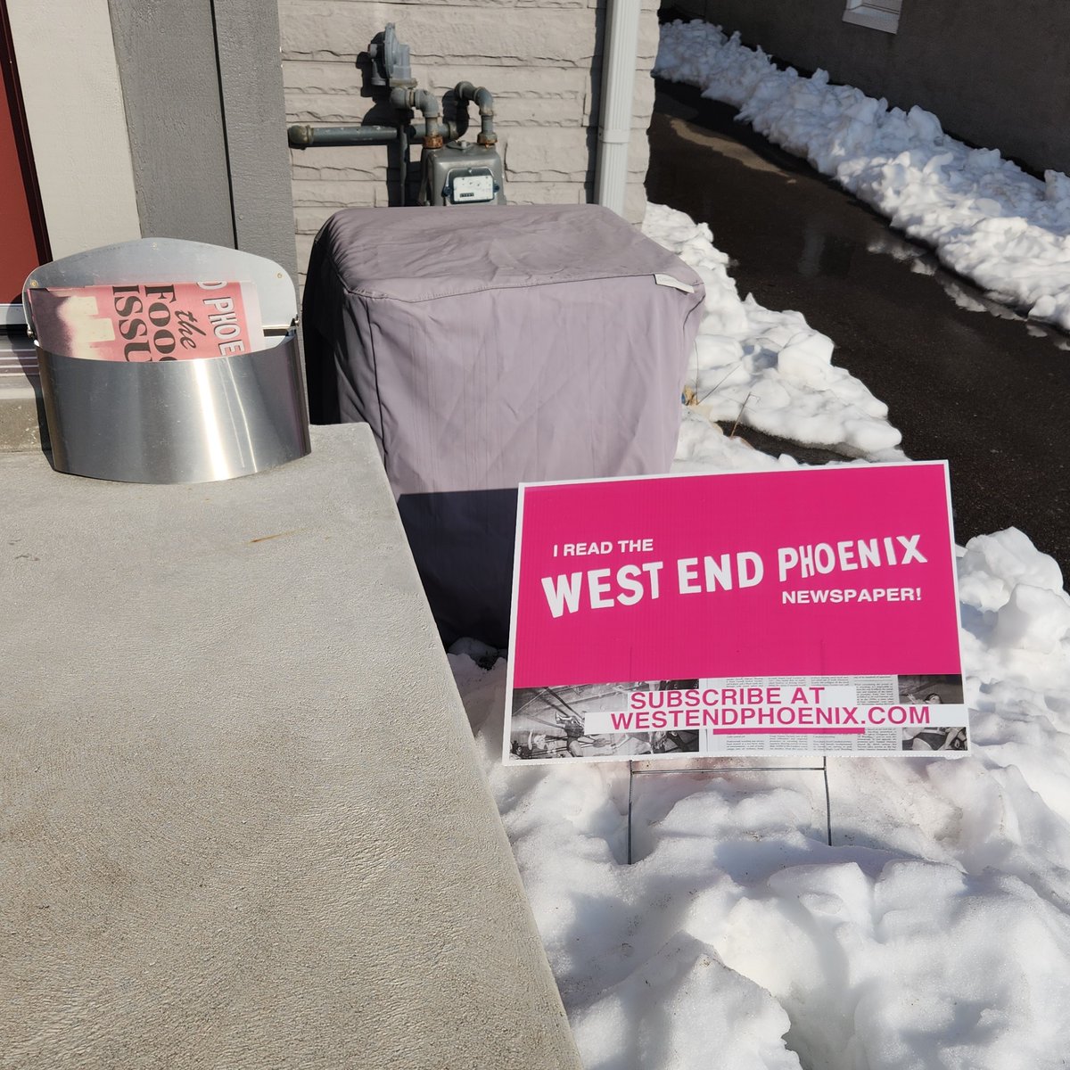 StuCowan14's tweet photo. The wind may blow. The snow may come. But the @westendphoenix will stand tall and true. Out for delivery! #TheFoodIssue #EnjoyLocalJournalism https://t.co/ISz7TwTNeU
