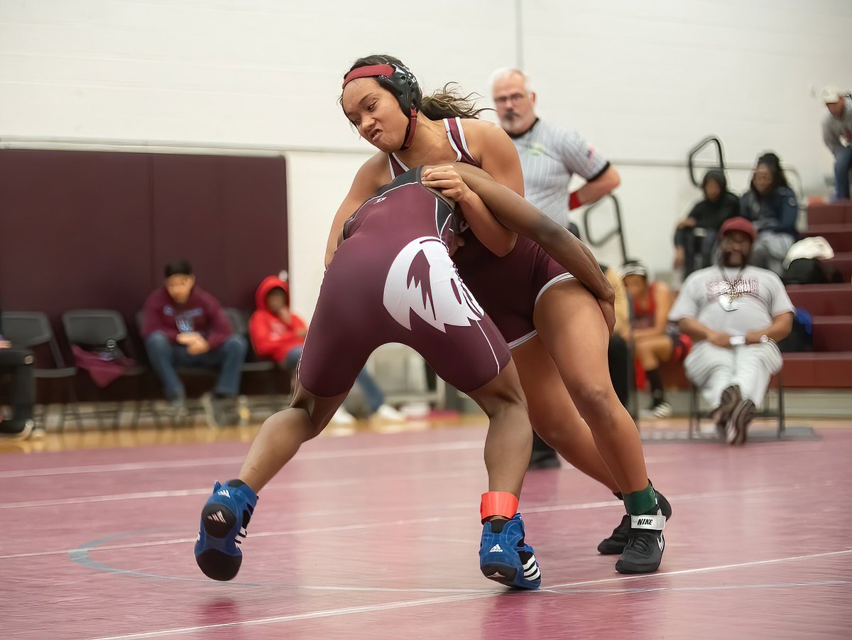 Congratulations to Ceci R. and Nina K. on qualifying for the <a href="/OHSAASports/">OHSAA Sports</a> State Championship today with strong performances at Olentangy Orange during the regional tournament Sunday. 

#GrownHere