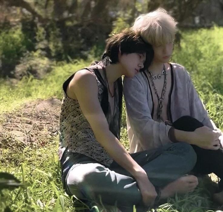 usintheMWorld's tweet image. I still can&apos;t believe it&apos;s already 4 years...

4 YEARS WITH TXT
#ToFOUReverlandWithTXT
#TXT_4th_Anniversary
#투바투와함께한4년내일도함께할우리