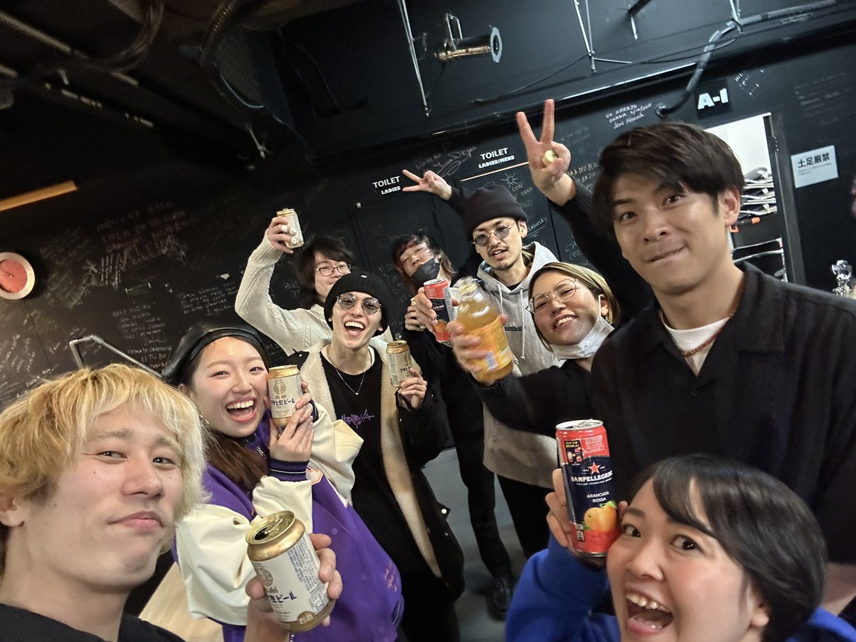 myu_kt_123's tweet photo. 【LA SEÑAS-Zapateado】ONEMAN SHOW

大盛況の中終わりました！最高だった！来て下さったお客さんの皆様、そしてメンバーに感謝！周りに恵まれて幸せやなとつくづく感じる1日でした！全身筋肉痛や！

みんな動画とか写真とか下さい！！！！ https://t.co/z2eqpKdK5q
