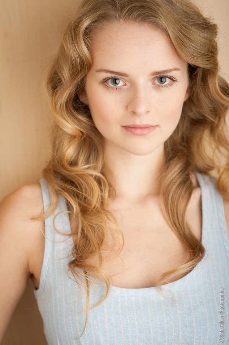 deadcon8's tweet photo. Wishing a Very Happy Belated Birthday to Ontario Canada's Own Marvelously Stunning & Truly Phenomenal 5'5 Actress & Designer. Mr.s @AndreaKBrooks. HAPPY BIRTHDAY ANDREA #FaithCarter #AmeliaBlake #EveTeschmacher!!! π₯³ππππ₯³ππππ₯³πππ https://t.co/cMpABwjfnA