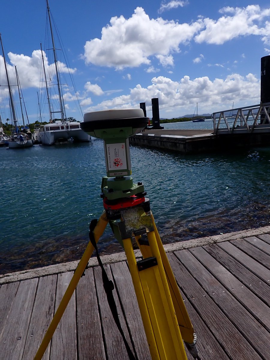 cryptoTr001's tweet photo. Phase 1 des mesures bathymétriques réalisées sur un site d’agradation par fascinés. Projet de plantation de mangrove d’Etang Z’abricot. Martinique https://t.co/lLq44D29pJ