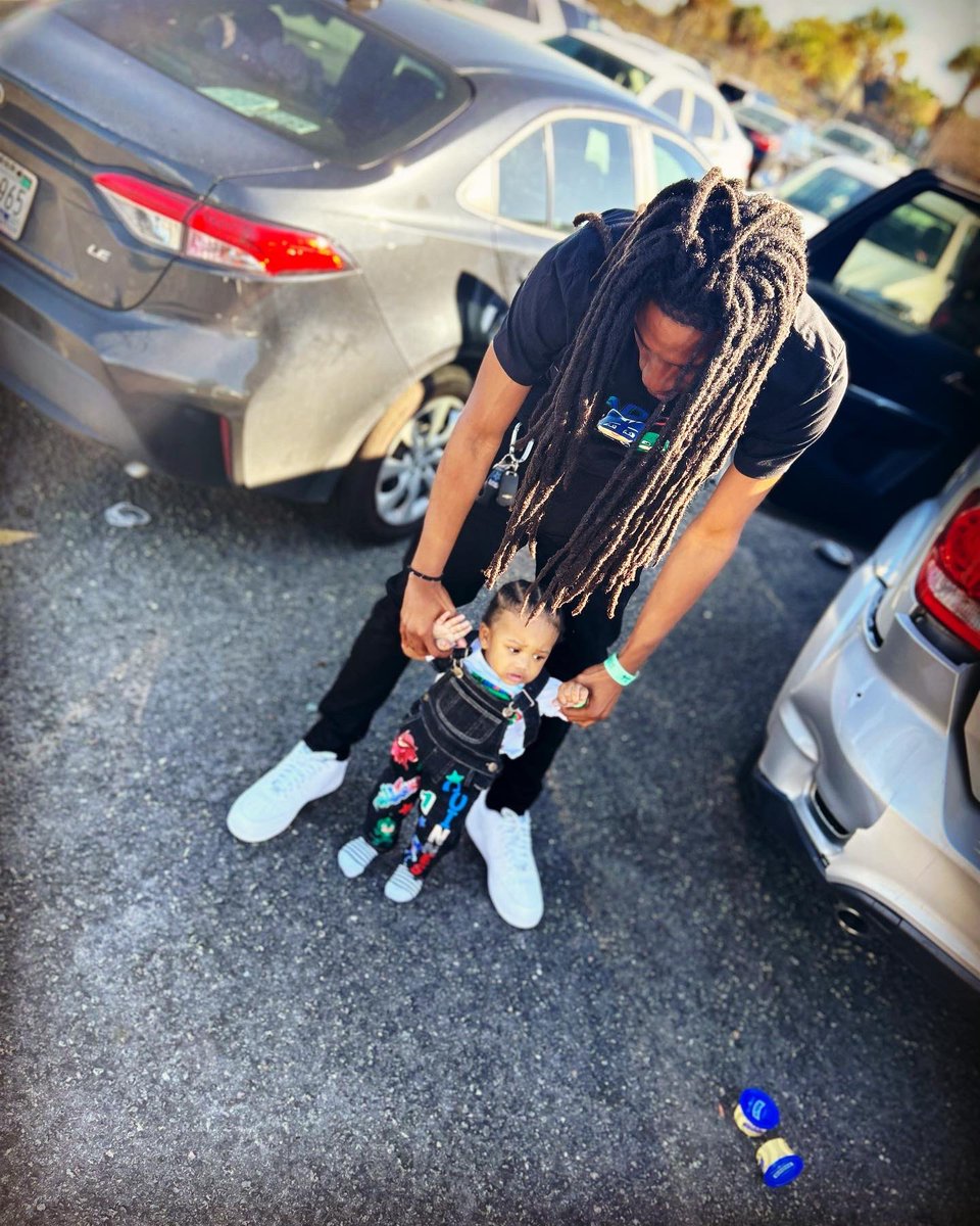 TreaG11's tweet photo. 03/05/22 We had Welcome a King 👑 Happy 1st birthday 🥳🎉🎂 🥳 To my Son 🤝💯🔐I love you 4L 👨‍👦💙💙#HappyKingDay #happybirthday #1stbirthday https://t.co/qRnSfLhDGB