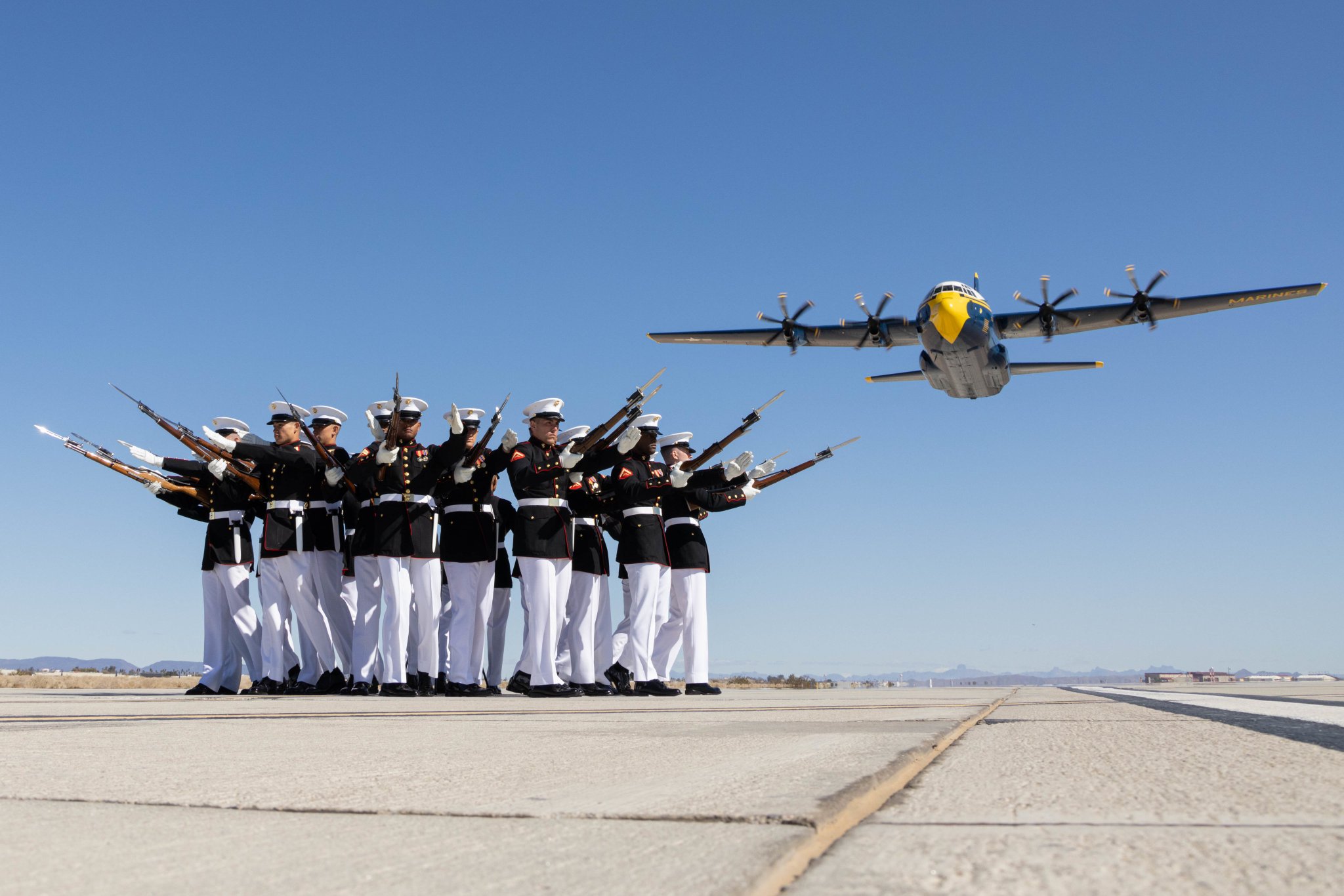 米海兵隊太平洋基地(MCIPAC) on Twitter