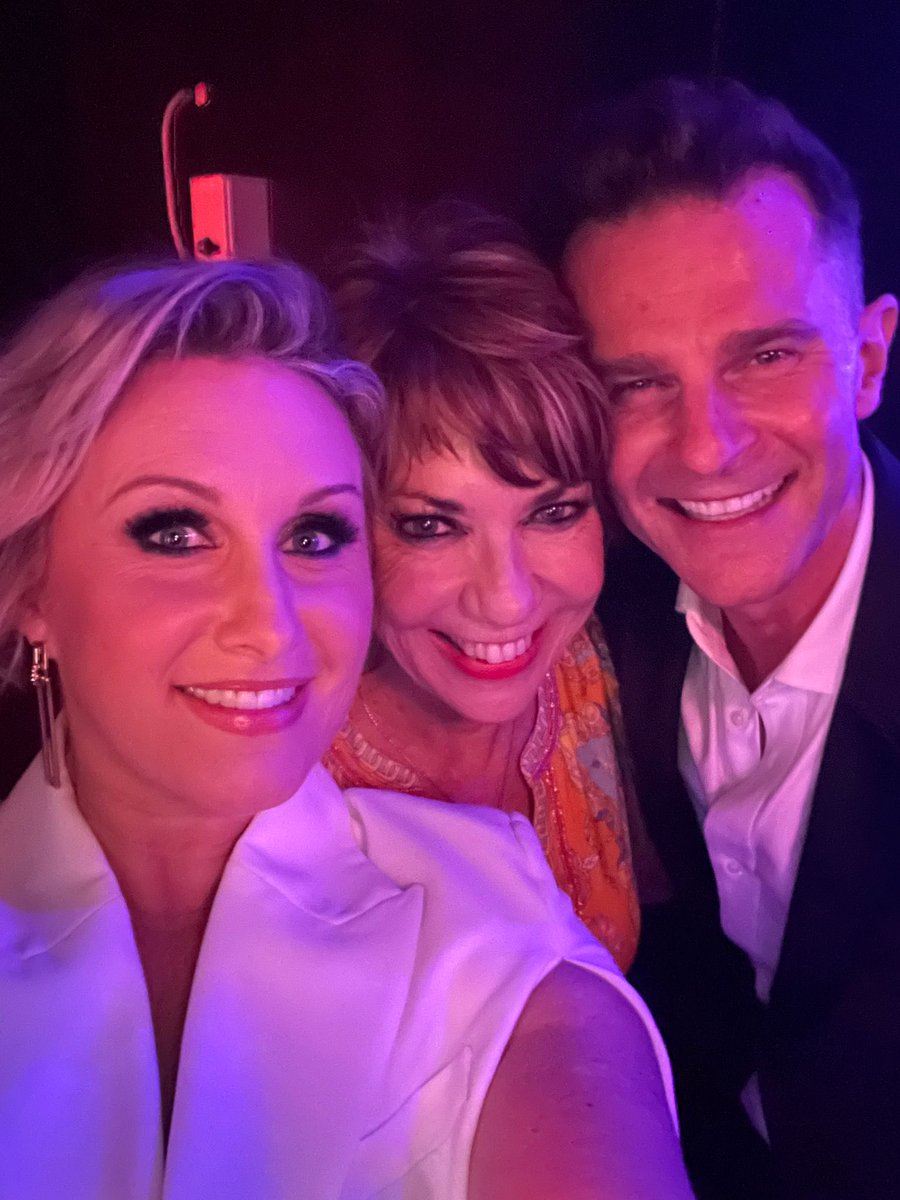 You can take the girl out of The Shire but you can’t take The Shire out of the girl…On Sat we took the “insular” out of “peninsular” with the launch of Pavilion Performing Arts Centre Sutherland, thanks to the velvety vocals of ⁦@DavidCampbell73⁩ &amp; ⁦<a href="/emmapask/">Emma Pask</a>⁩ &amp; co