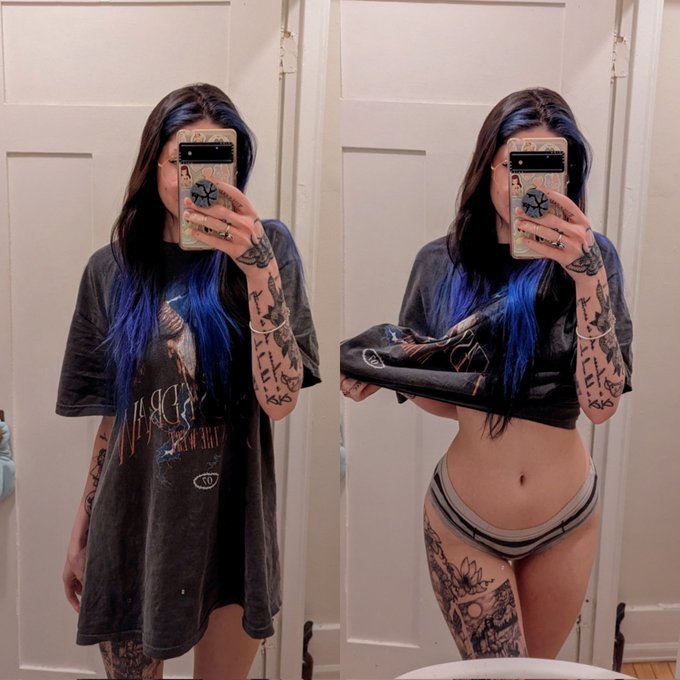 let me wear your t shirts 🖤 https://t.co/f8KuVfaE8q