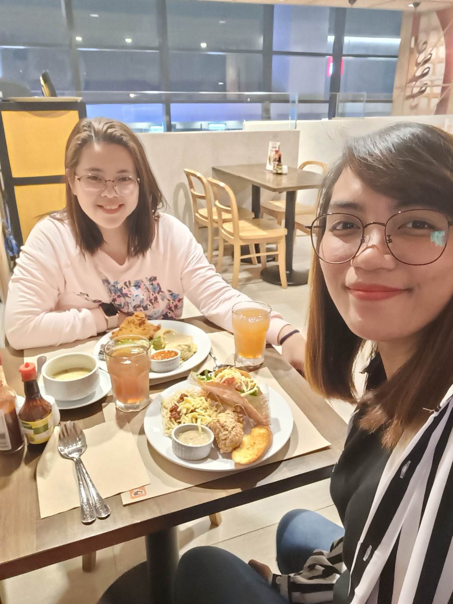 JpEnriquezAko's tweet photo. Yung hinahanap nyo sa tiktok,twitter at fb.. kadate ko lng nmn po 🙈
Thank you sa date tintin🥰
my ebidensya nako n friend kta 🙈🤣
getwell soon!
New found friendship/family
#sisterDate #GAPtheseries https://t.co/S8Xzo1n99a