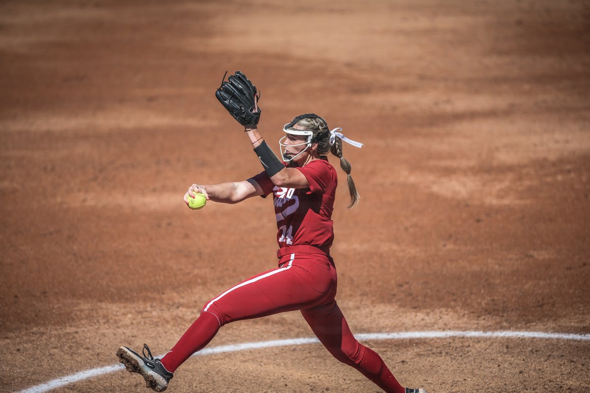 Alabama pitching at the T-Mobile Crimson Classic:
▪️ 30.0 IP ▪️ 0 R, 0 ER ▪️ 9 H ▪️ 4 BB ▪️ 41 K

🤯🤯🤯🤯

<a href="/LaurenEsman/">Lauren Esman</a> x <a href="/alexroxx13/">alex salter</a> x <a href="/jaala_t10/">Julian Sterling</a> x <a href="/MontanaFouts/">Montana Fouts</a>

#Team27 #RollTide