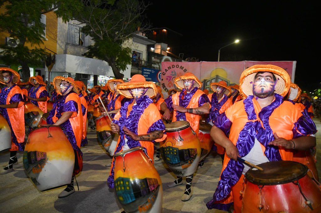 ¡Lo logramos! 💪🏼
Gracias a todos los que fueron parte.
Lo soñamos y lo hicimos realidad.
El concurso de llamadas en Sarandi Grande fue un éxito! 🪘❤️