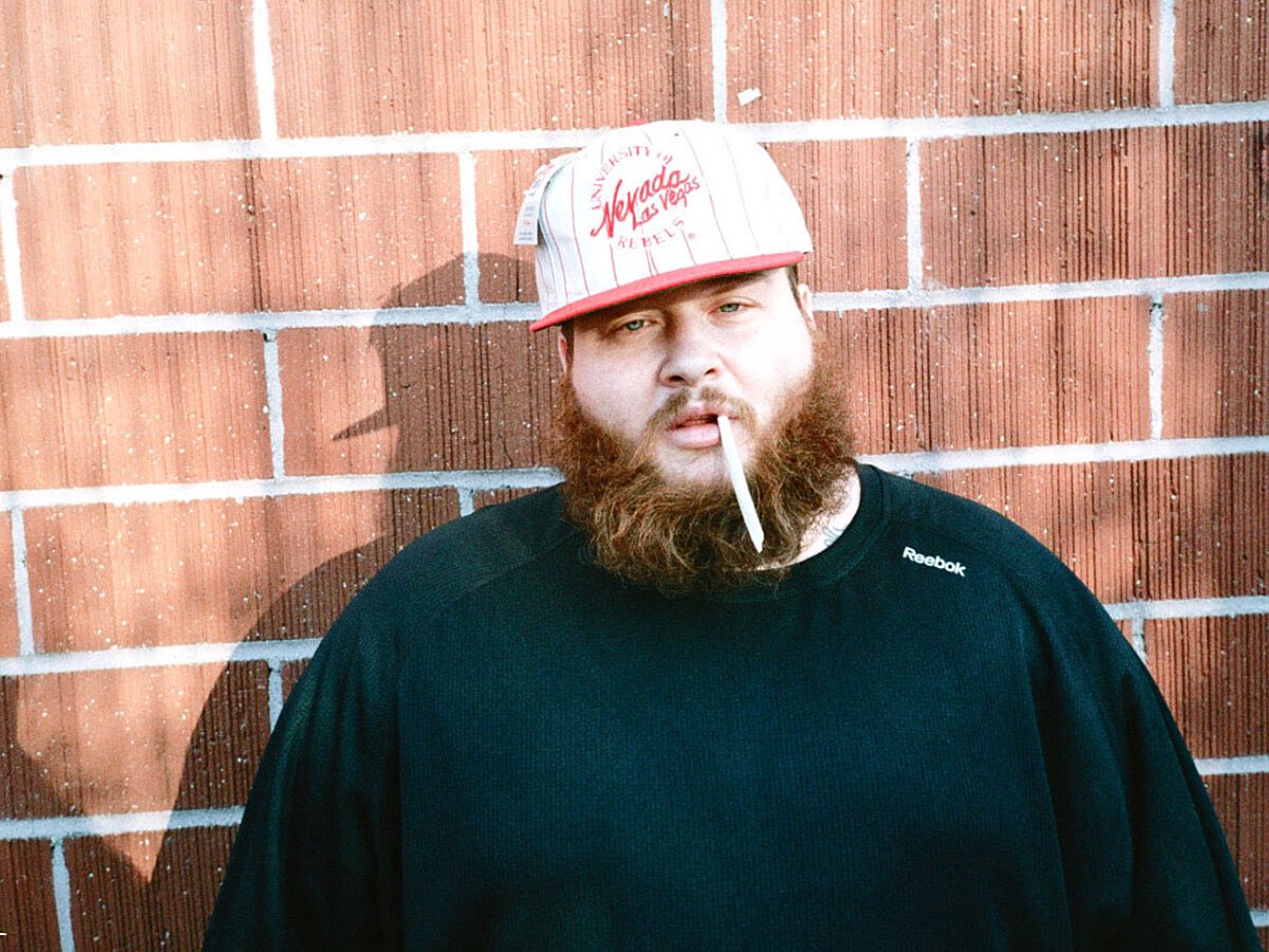 We ate the tuna, it's suede Puma
My look is Jay Buhner, doggy, ‘cause some of us just age sooner 
I'm still twisted, rockin' lizards from a strange river (River)
Forbidden jungle in the joint paper, point shaver
Check the bio
I fixed the game between Kentucky and Miami of Ohio