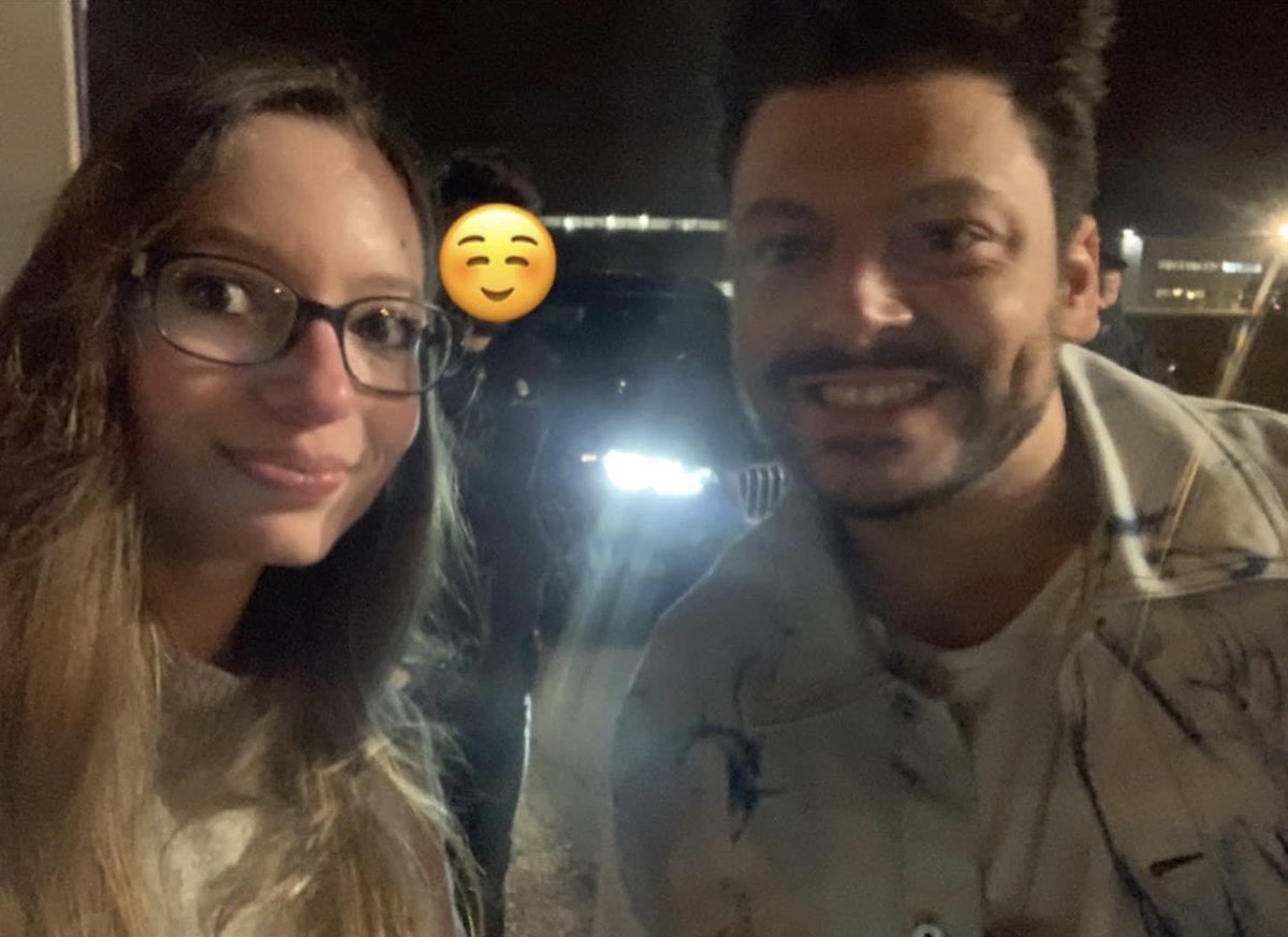 loly_tbl's tweet photo. Merci @kevadamsss pour cette soirée de folie ! 7 ans depuis la dernière fois où je t’ai rencontrée ! Toujours autant de kiff, on vieillit avec toi 😂😛❤️ J’avais 15 ans aujourd’hui je vais sur mes 22… https://t.co/wyMNG2z9rS