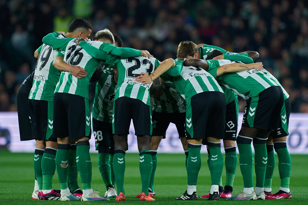 RealBetis's tweet photo. 💚🤍💚

¡Vamos, muchachos!

Próxima parada: 𝐌𝐚́𝐧𝐜𝐡𝐞𝐬𝐭𝐞𝐫. https://t.co/sYSK8vODky