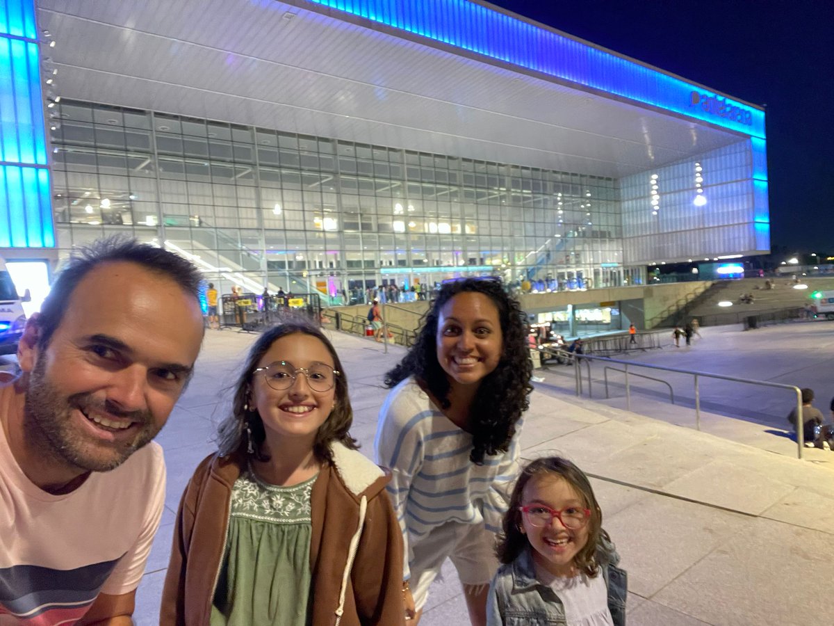 Primer concierto en familia con #CamiloEnAntelArena ! #Uruguay 💖💖💖