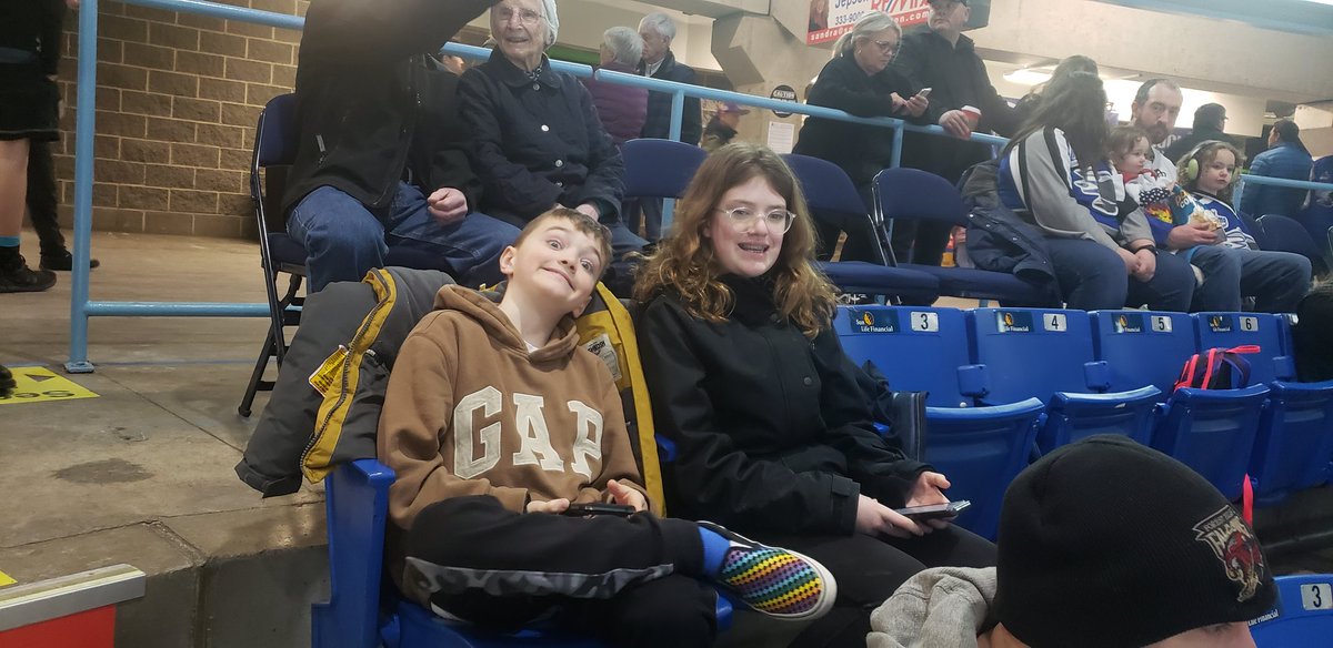 daveengineer's tweet image. First March break and first hockey game without Bonnie.  Ten years ago we took our daughter to her first game.