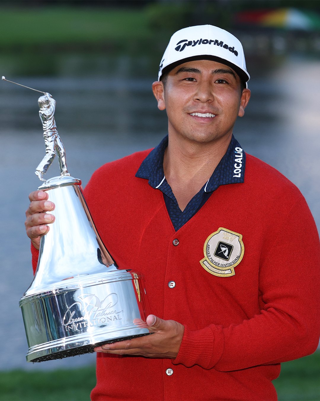 Arnold palmer deals red cardigan