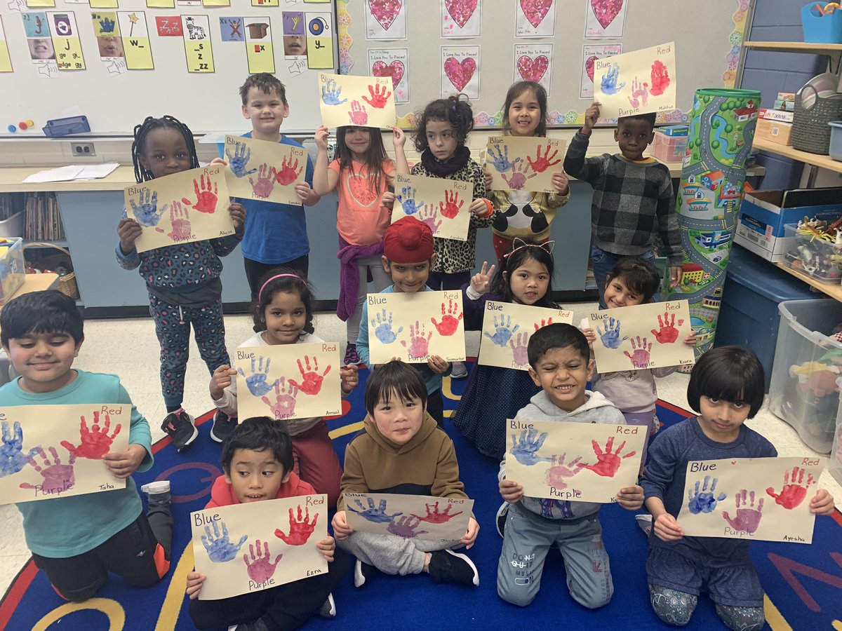 Ms_RDuncan's tweet photo. Mix It Up! Kindergartens at @magerLRSD are learning which two primary colours to mix together to create a secondary colour. https://t.co/egeAi0KWPW