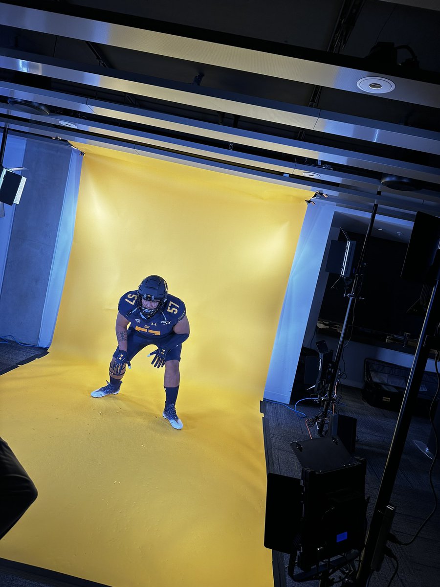 raynemayojr tweet media