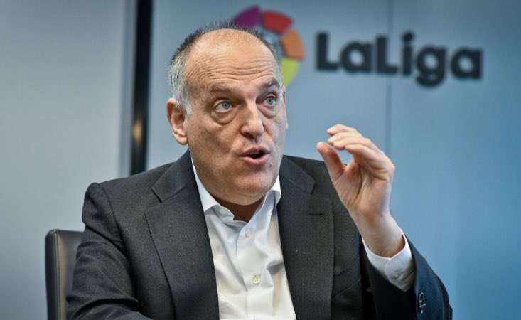 Javier Tebas, presidente de <a href="/LaLiga/">LALIGA</a> y uno de los directivos más influyentes del futbol mundial, no oculta su afición a los toros. Defenderá la tauromaquia esta noche en <a href="/FormulaTaurina/">Fórmula Taurina</a>. Los esperamos a las 9 PM en las dos cadenas nacionales de <a href="/Radio_Formula/">Grupo Fórmula</a>