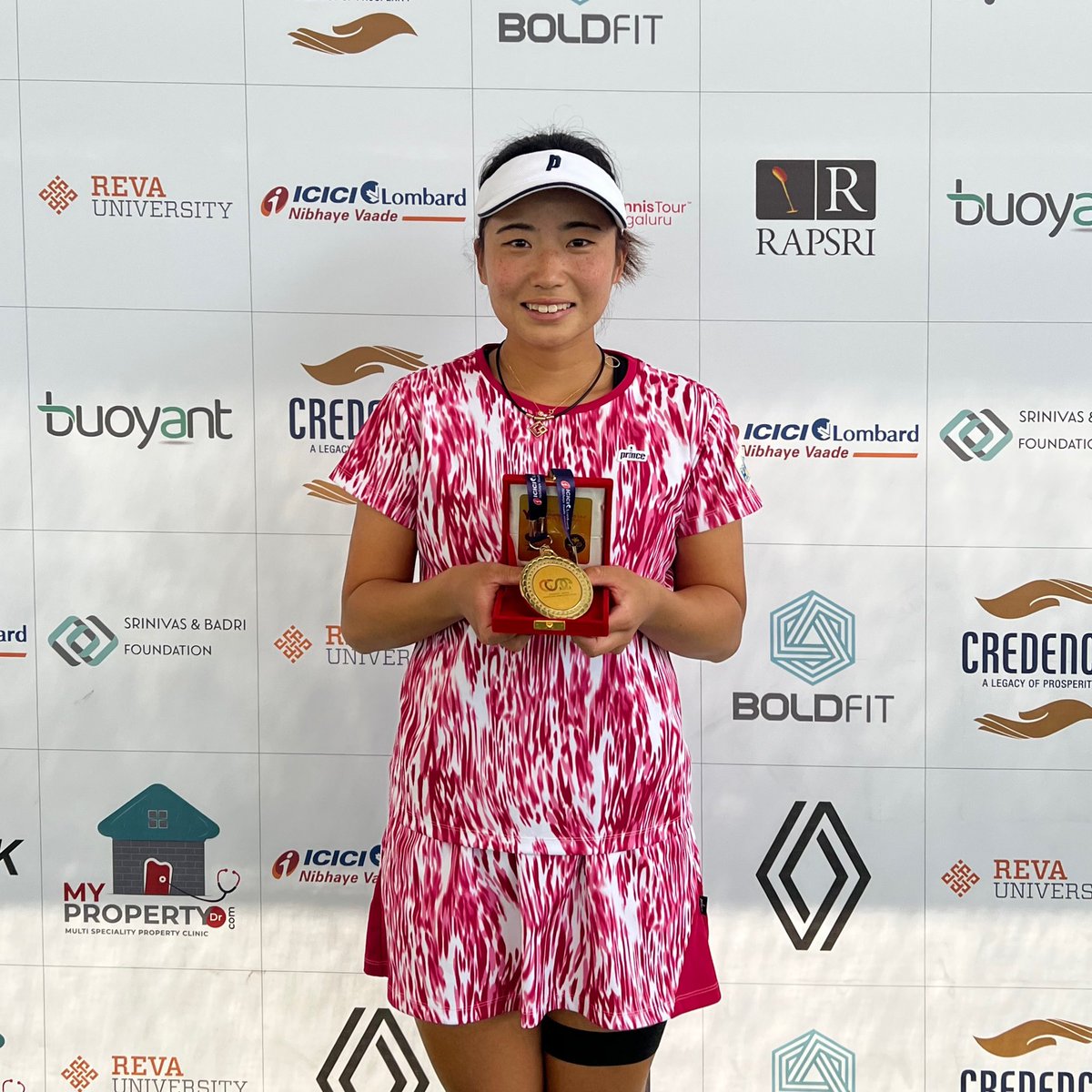 misakinonichijo's tweet photo. 🥇W25 Bengaluru(インド)シングルス優勝🥇
やっとやっとシングルス初タイトルです！

いつも温かい応援やサポートありがとうございます☺️

ダブルスはベスト4😖悔しっ😫 https://t.co/c7uyGPLJbP