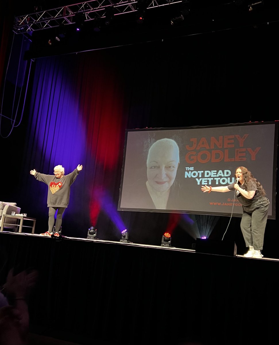 ruthmedia's tweet photo. ⁦@JaneyGodley⁩ ⁦@ashleystorrie⁩ smashing the #notdeadyettour tonight ⁦@SECGlasgow⁩ #armadillo 👏👏👏 https://t.co/awkIoiOQ6z