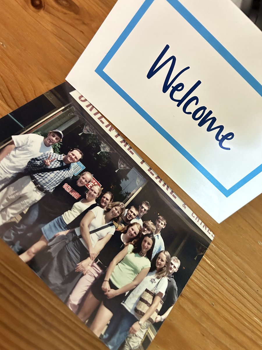 Special moment — when you find a hand-written welcome card in your conference hotel room with a photo and special thank you from a student in the class of 2003 now working for the hotel operations team, who still uses her second language! ⁦@NECTFL⁩ #nectfl23