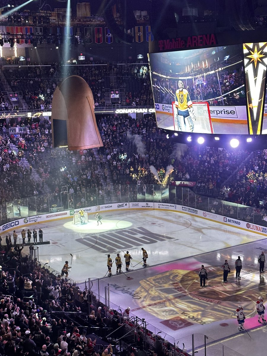 TheDMac24's tweet photo. First #VGK game of the season with @jerrymac8 and first #Quick game! LFG @GoldenKnights !!! https://t.co/XhgvxkJ3wz