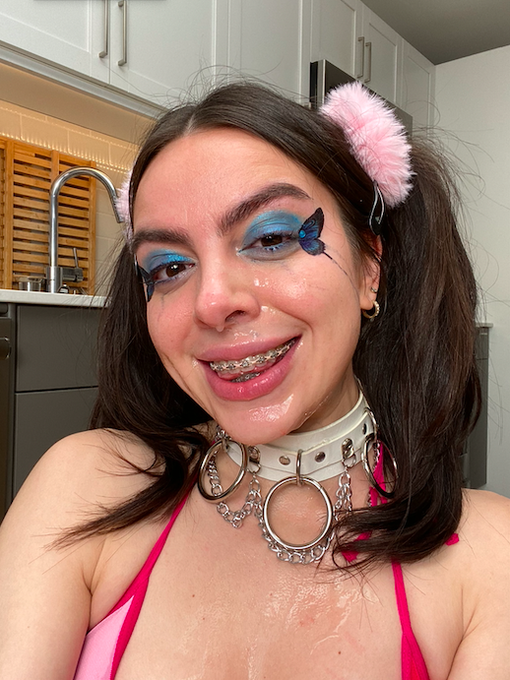 cum in my braces tastes yummy 😋 https://t.co/mvLg6zCHp2<a href="/tag/onawednesday"class="tags"><span>#onawednesday</span></a><a href="/tag/cheekedup"class="tags"><span>#cheekedup</span></a>