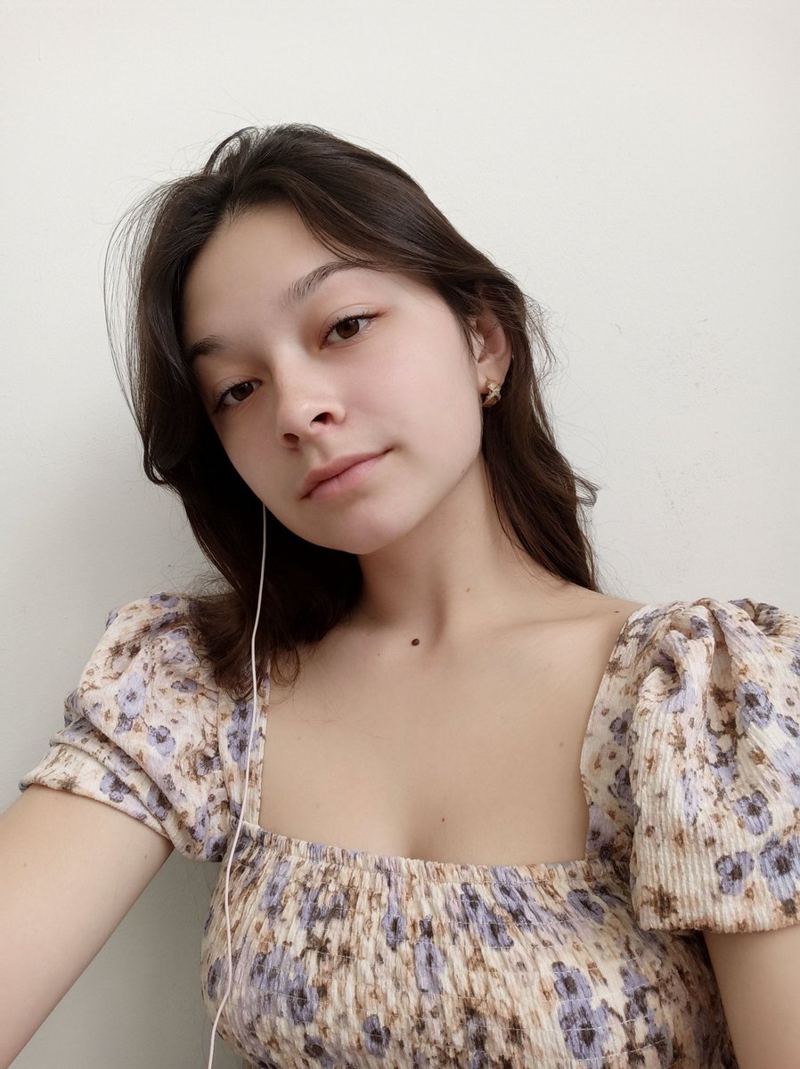 imstarrymelody's tweet photo. Took a little break gamers ;) https://t.co/VcRfCSozso