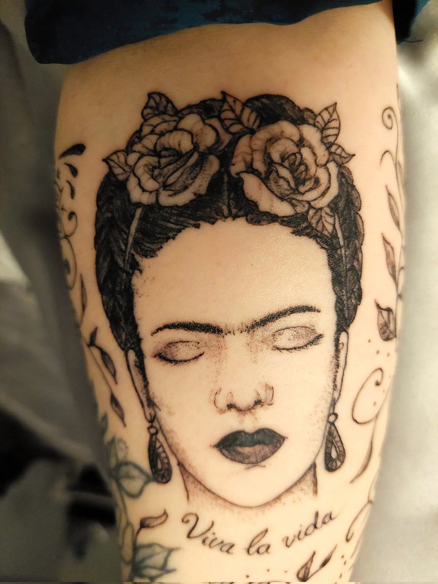materialideas's tweet image. #newtattoo #Fridakahlo #vivalavida #SocialistSunday
