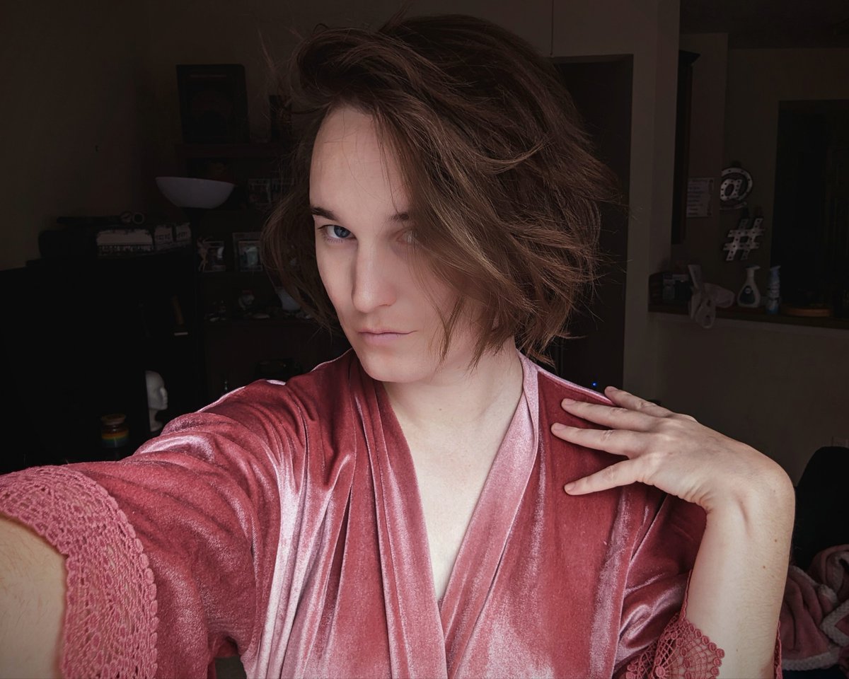LuxGalador's tweet photo. Without taking any new ones, post photos of you as:
1) A romanceable NPC
2) The quest giver NPC
3) The final boss of the game https://t.co/FHJprEeQbP