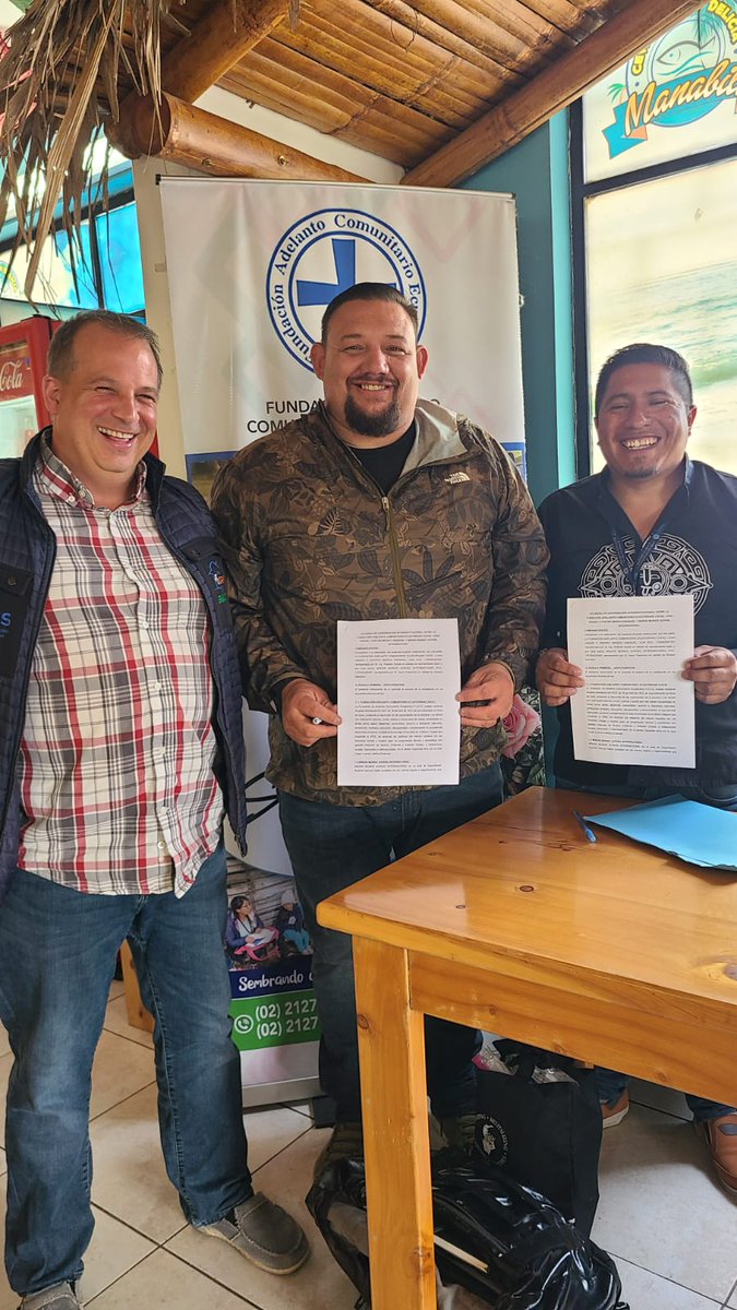 SantiagoPartner's tweet photo. We are excited to announce that we have signed an agreement with Youth World in Quito to partner together in mission. We will partner together as we will serve Medical Volunteers.
Learn:
https://t.co/EgVOuXn9BN
#youthworld #onecollective #socent #impinv #EcuadorMission #SVC https://t.co/LLsyqhiVp9