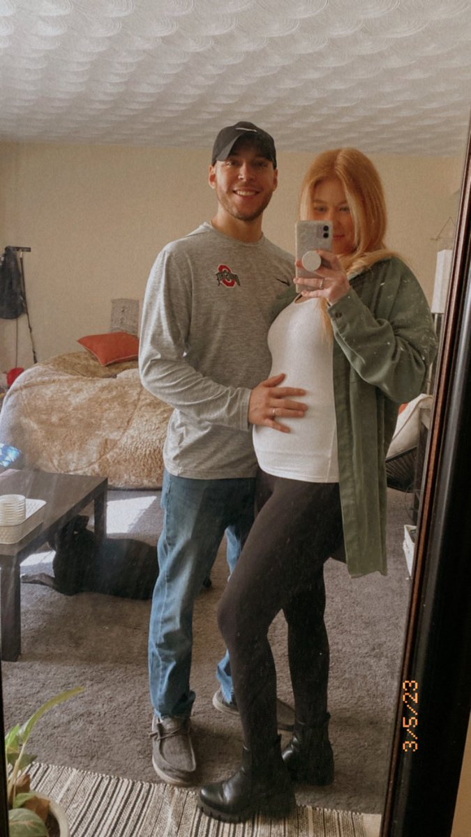 mwilson_ruff's tweet photo. baby girl we love you so much already 💖 https://t.co/lUBMyOviZj